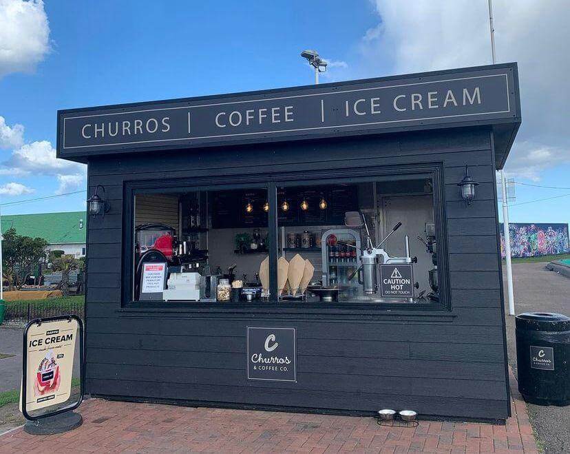 Snacks and refreshments are available at the Gardens Kiosk